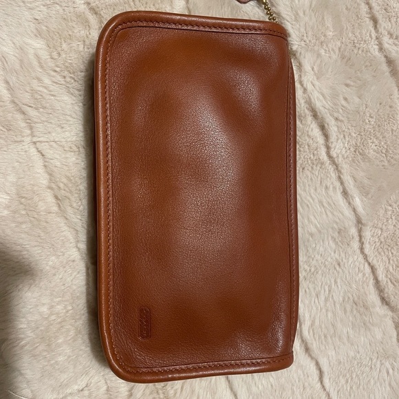 Coach Chunky Case in British Tan - Picture 1 of 7